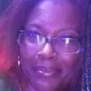 Meet your Posher, Lenora